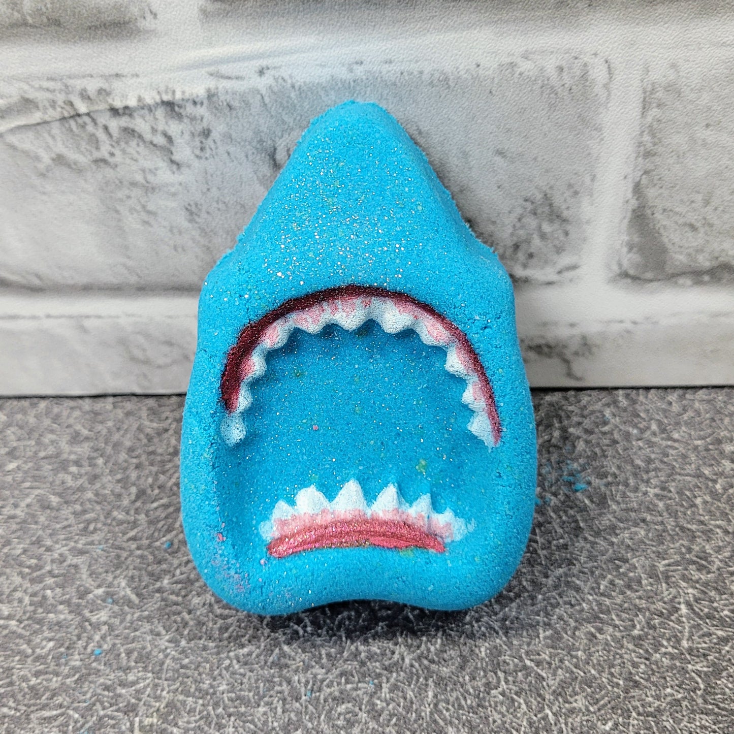 Jawsome Cherry Burst" Shark Bath Bomb