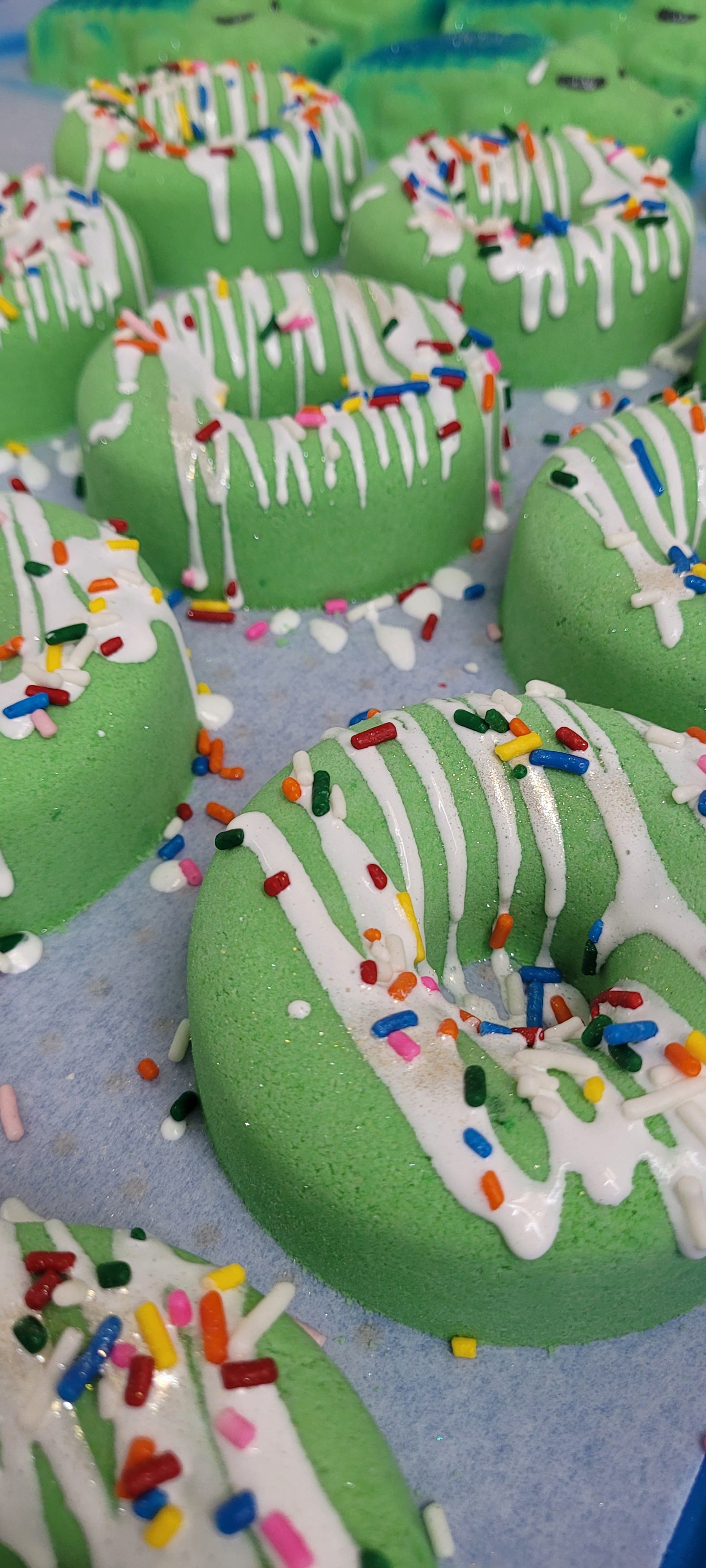 Donut Dream Bath Bombs - Get Glazed !!